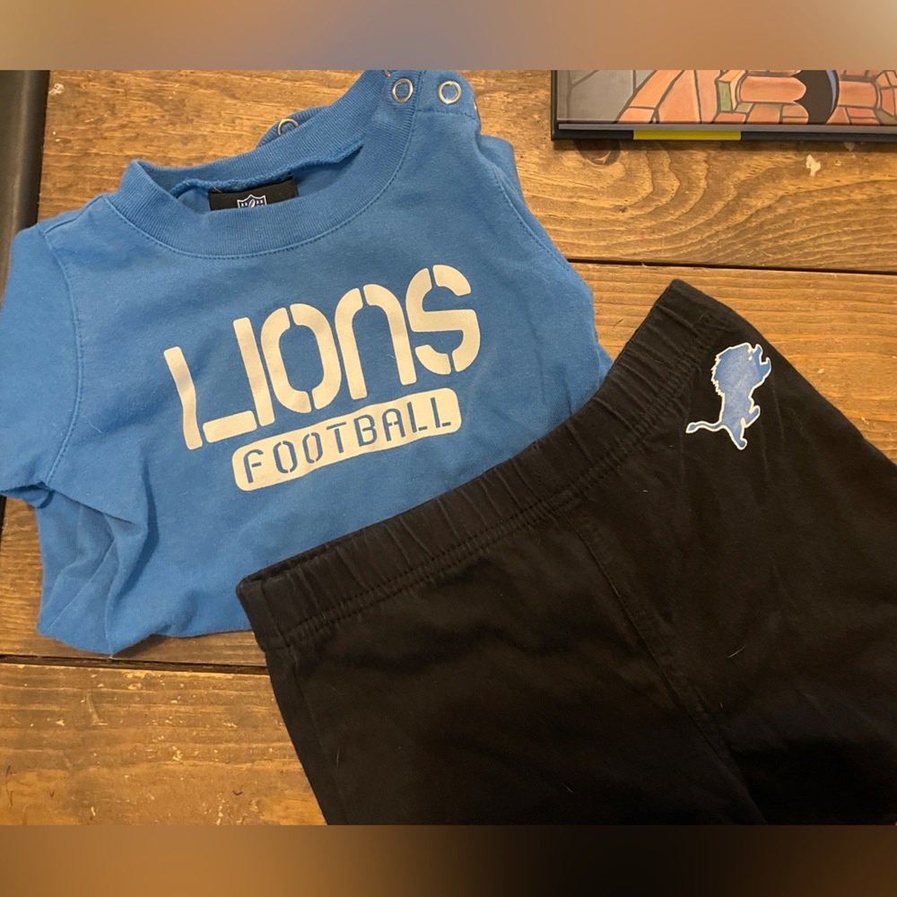 12 month lot Detroit Lions Onesies
